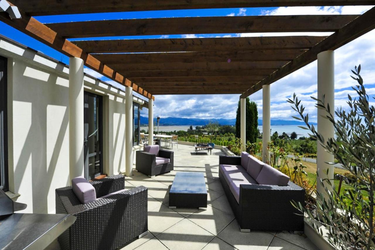 Windhover Suites Tasman エクステリア 写真