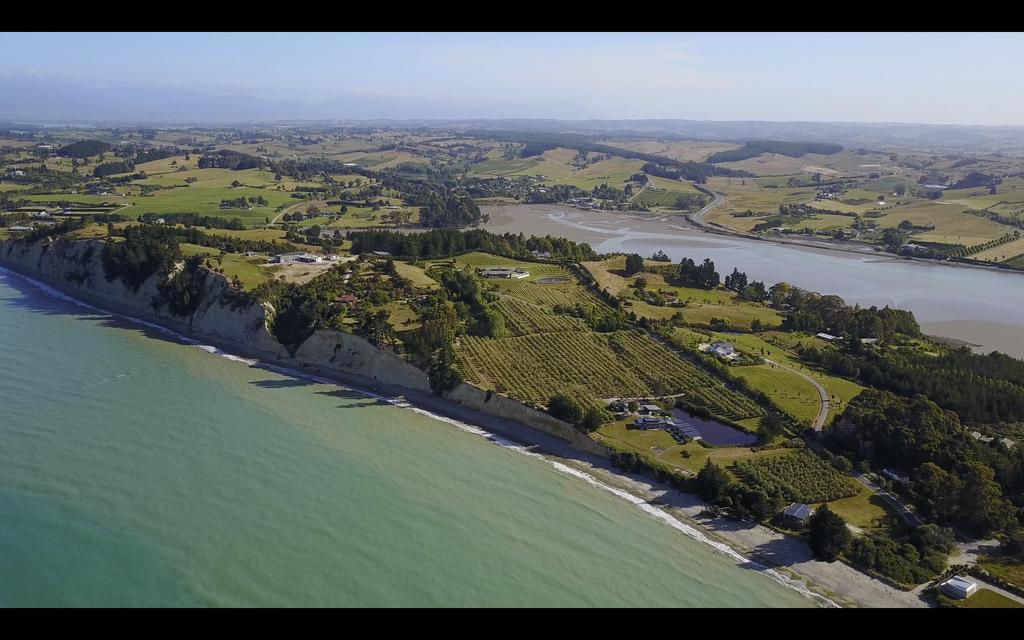 Windhover Suites Tasman エクステリア 写真
